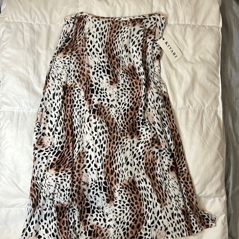 NWT Kivari animal print midi skirt, size L.